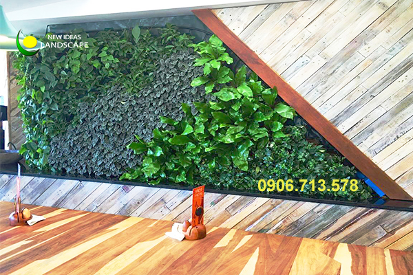 Chuyên làm tường cây giả